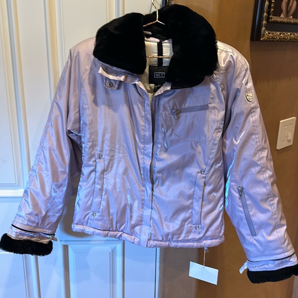 NILS women’s ski jacket. New with the tags still attached. Never worn. - Picture 1 of 7